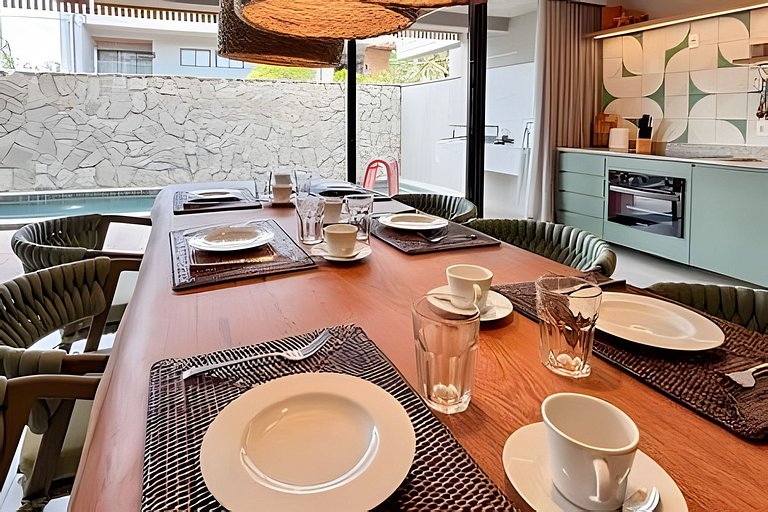 House 3 Suite Pool and Hot Tub for up to 9 people