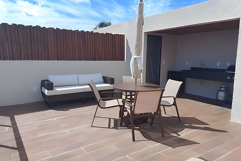 Duplex em Condomínio à 150m da praia para 06 pesso