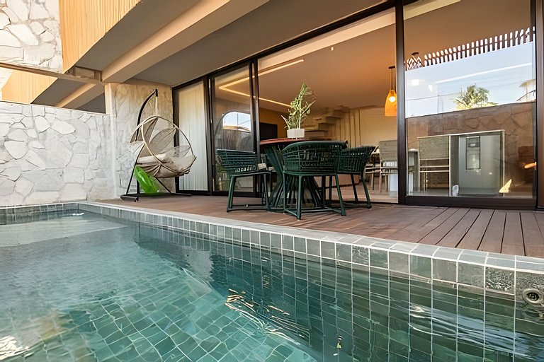 Triplex 3 Suítes Piscina e Hidro para até 12 pesso