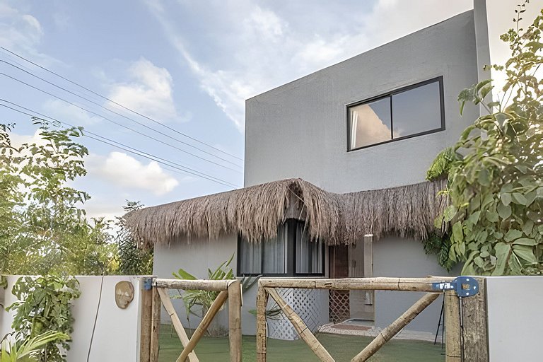 Casa Milagres 03 suítes - a 300m da Praia