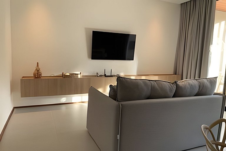 Cond. Apartment. Beach Access for 5 People